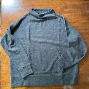 BR Petite S Women’s sweater w/front pocket BNWT